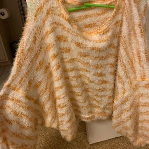 Oversized orange and white pattern sweater! Only worn once